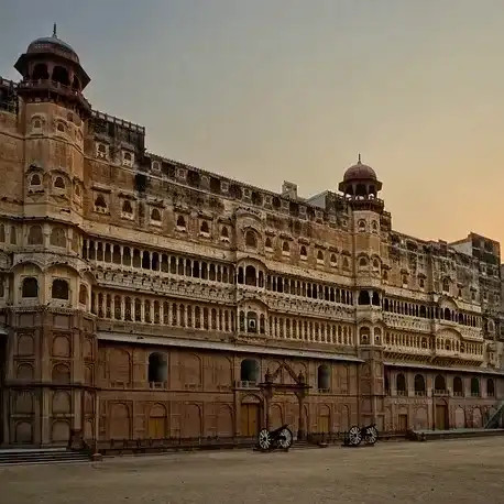 Rajasthan Heritage Tour: Jaipur, Pushkar, Udaipur, Mount Abu, Jodhpur, Nagaur & Bikaner – 8 Days